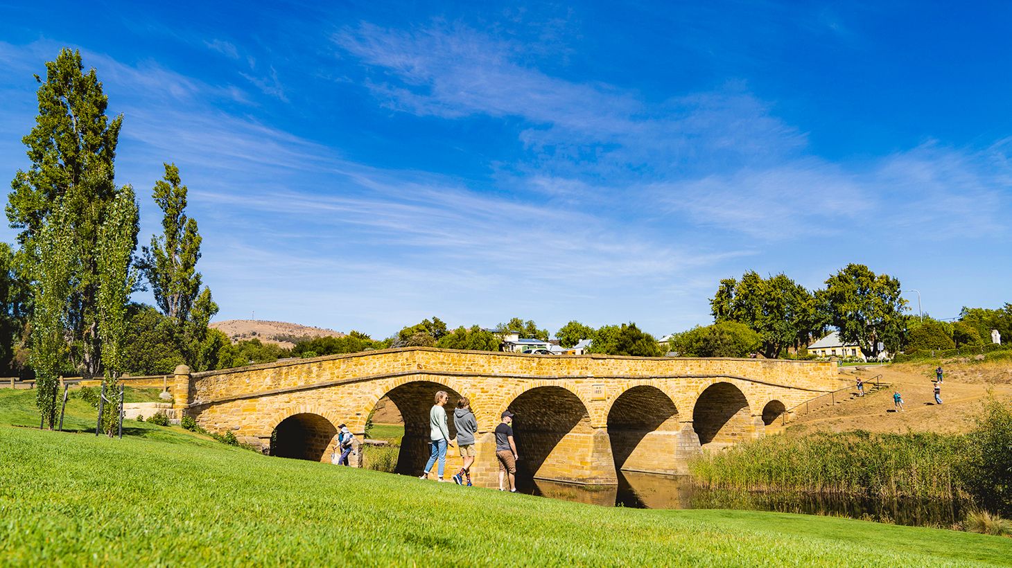 Coal Valley Wine, Gin & Cheese Tour with Winery Lunch & Richmond Village Visit 5