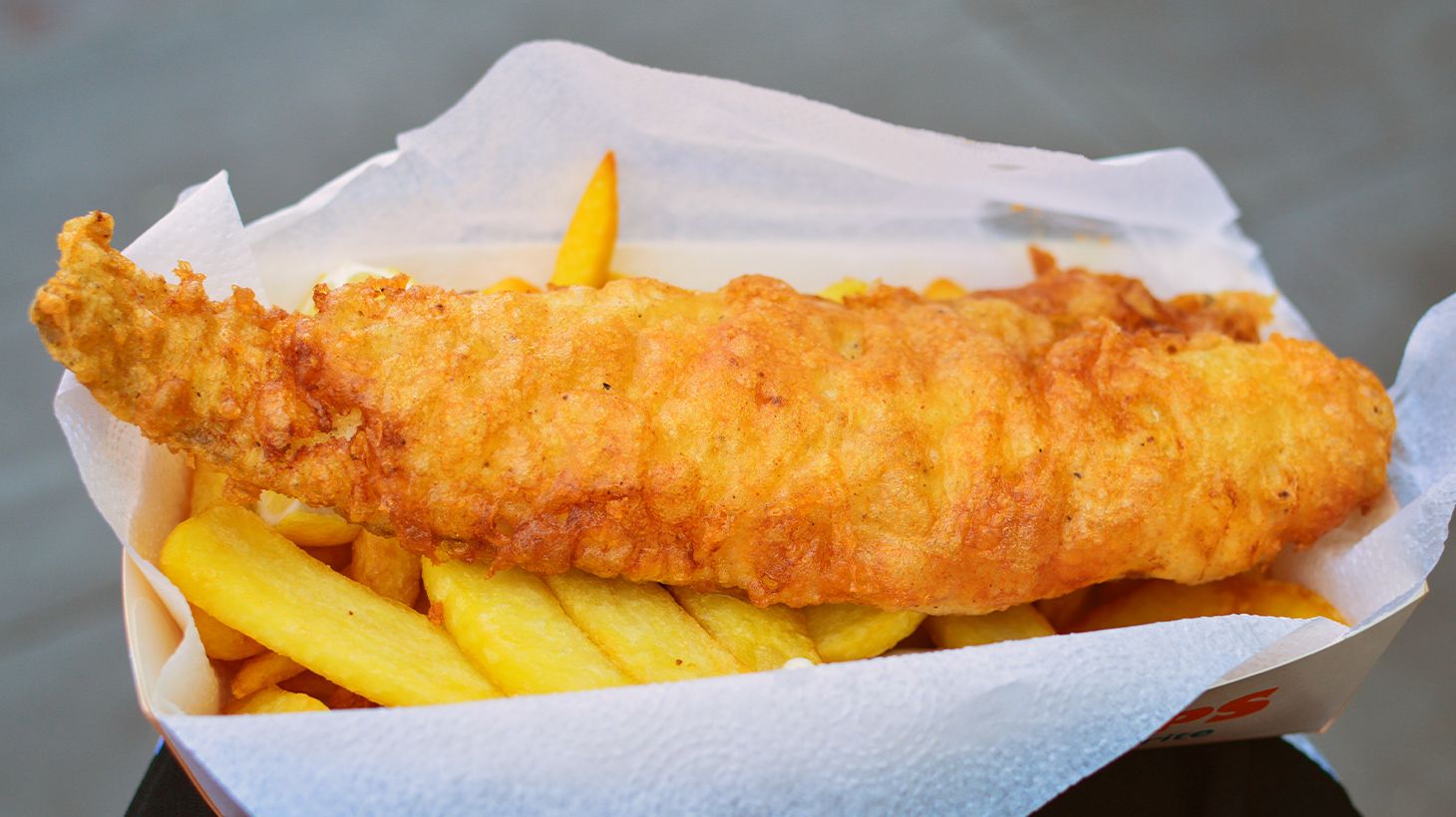 3.5-Hour Guided Shoreditch Food Tour with the Famous Apple Crumble & Fish & Chips Tastings 4