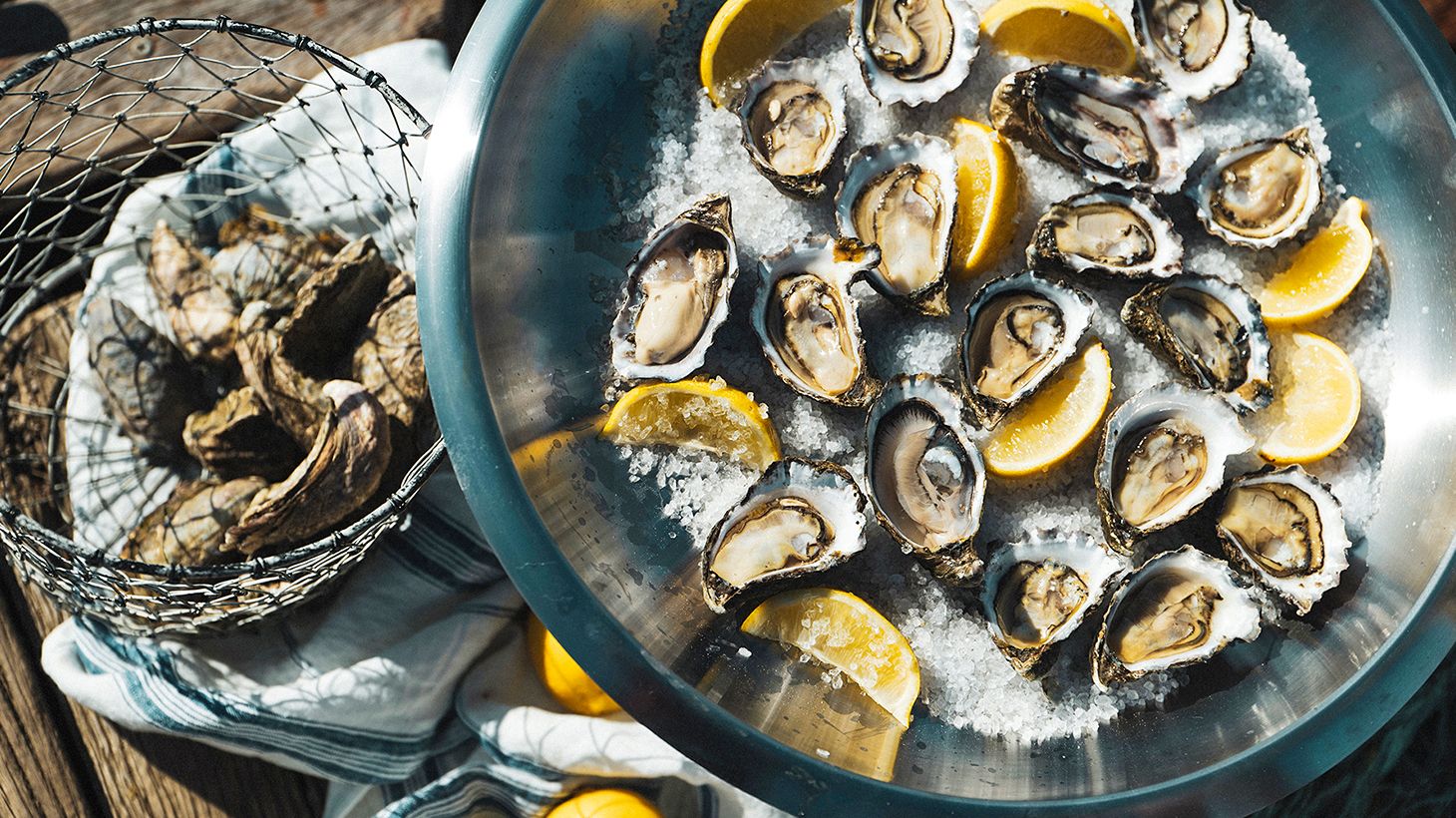 Immersive Oyster Farm Boat Tour & In-Water Dining Experience with Oyster Tasting 3