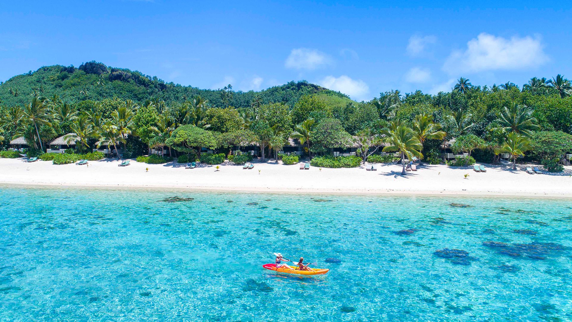 Cook Islands Luxury: Aitutaki Beachfront Hideaway with Daily Breakfast, Three Dinners & Transfers