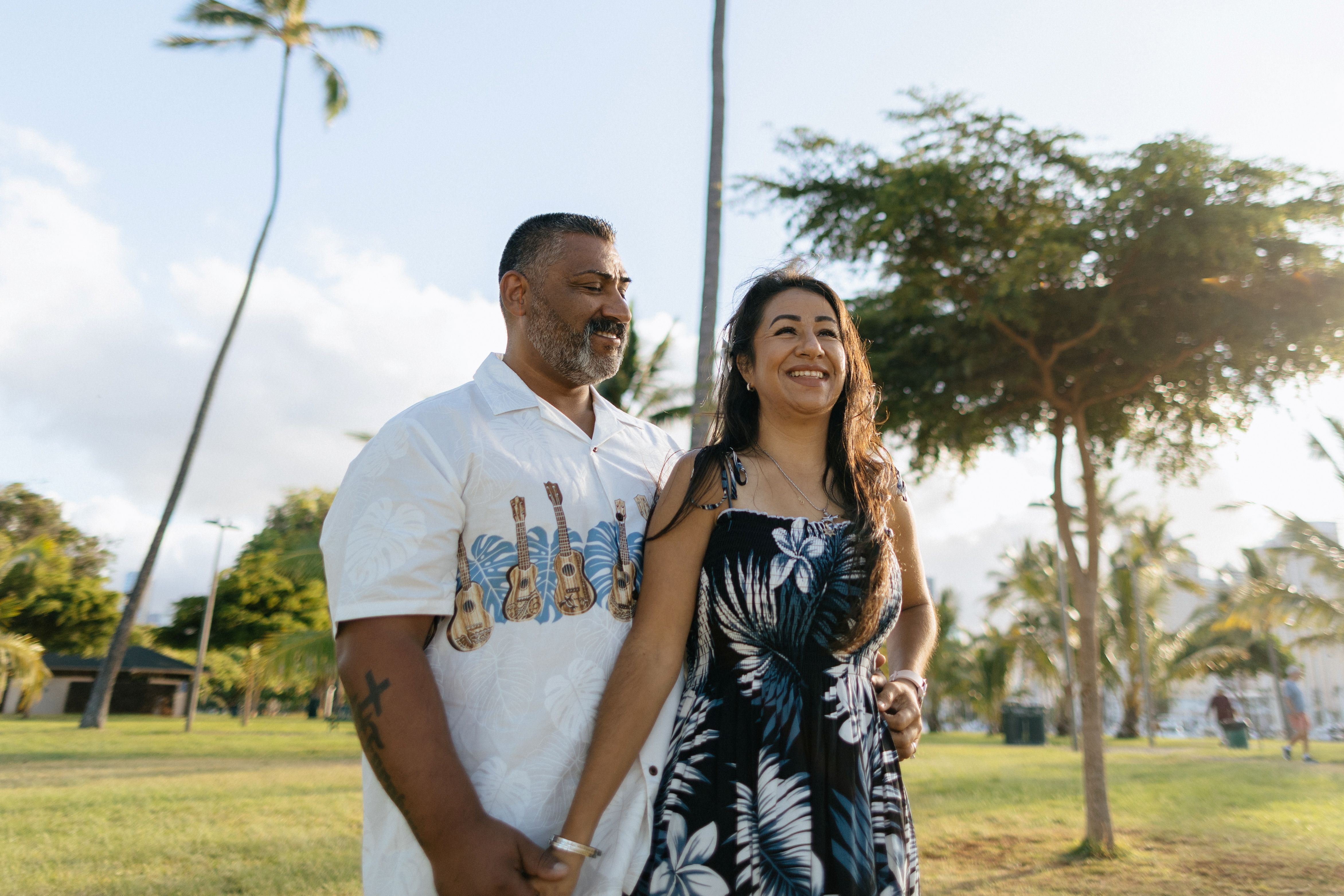Honolulu: Exclusive Professional Photoshoot Packages at Your Chosen Location with Edited Photo Gallery