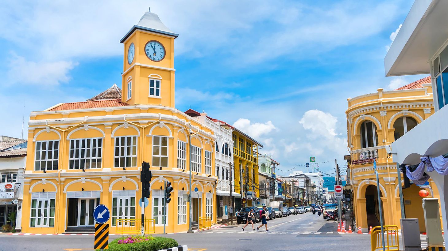 Half-Day Old Town Private Tour with Roundtrip Hotel Transfers 1