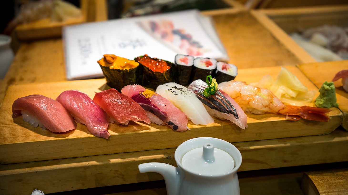 Half-Day Tsukiji Fish Market Tour with Seafood Lunch & Tastings 2
