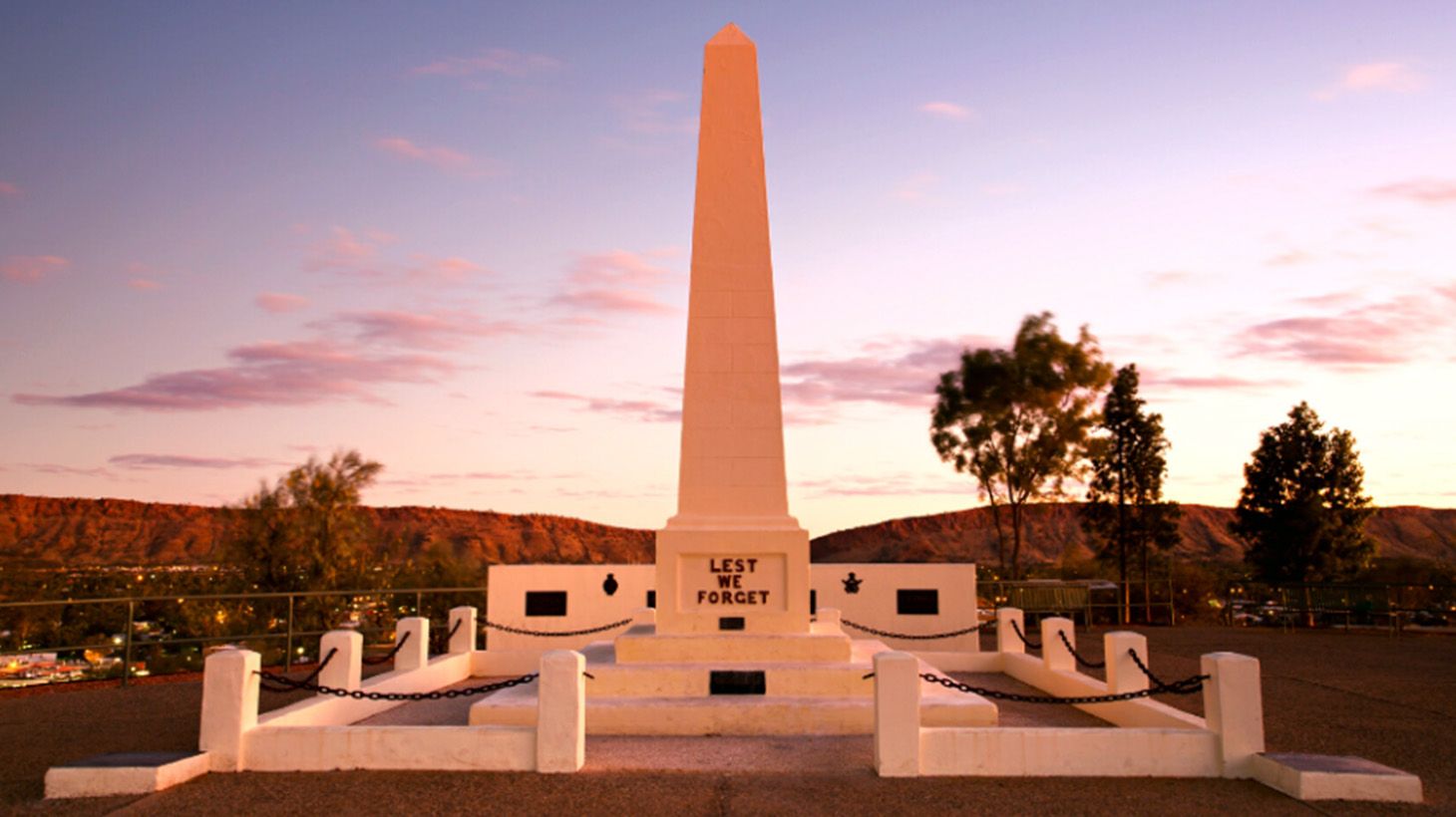 Half-Day Historical Alice Springs Tour with ANZAC Hill, Royal Flying Doctor Service & Afternoon Tea