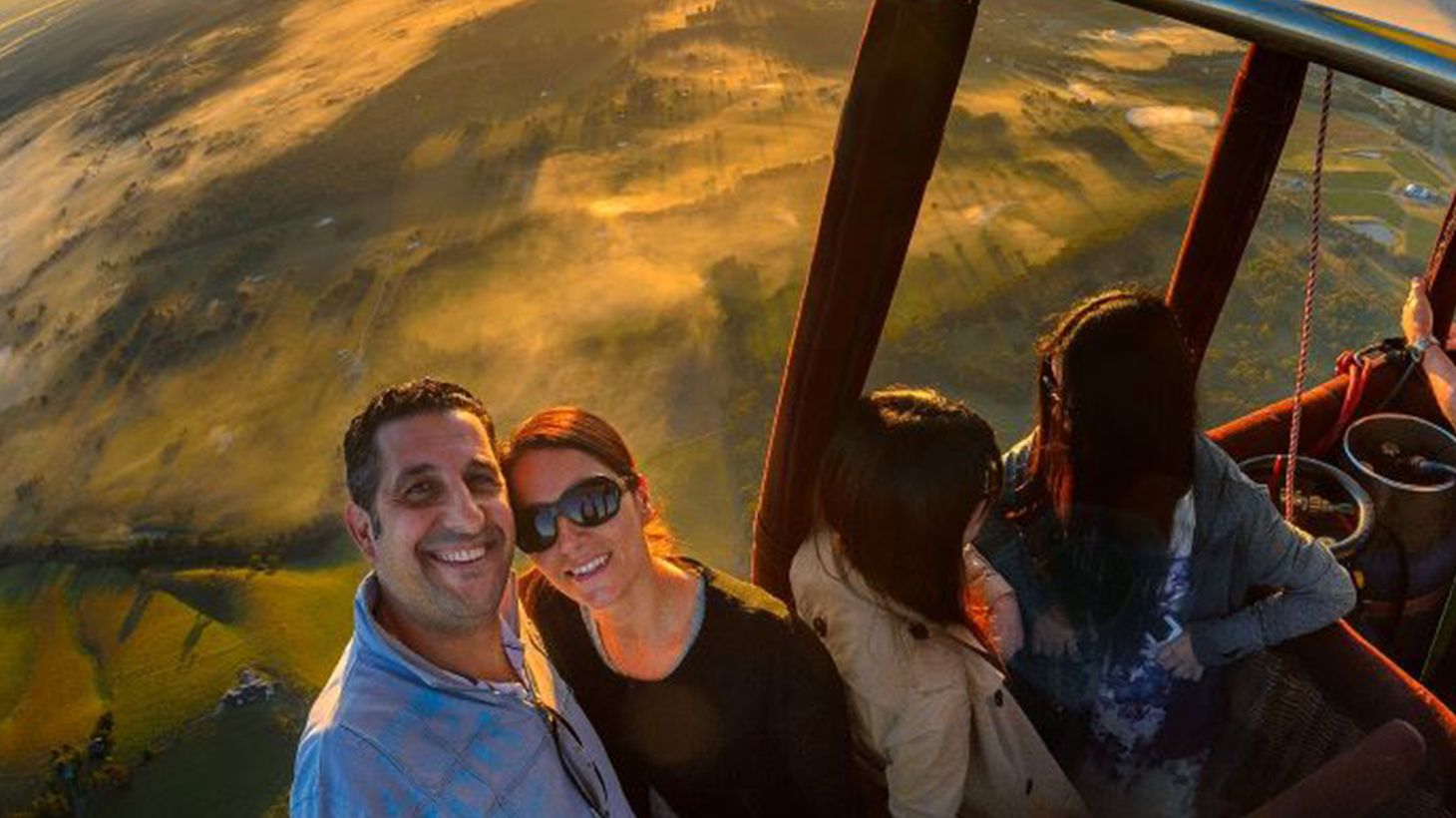 Breathtaking Sunrise Hot Air Balloon Flight with Gourmet Breakfast & Sparkling Wine Tasting 4