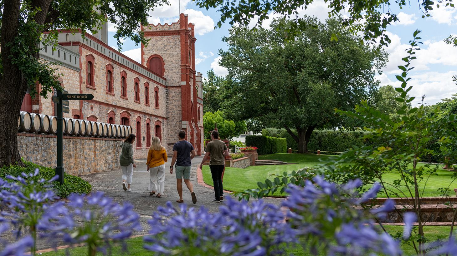 Private Tour & Luxury Wine Tasting with Platter at Award-Winning & Sustainable Yalumba Winery
