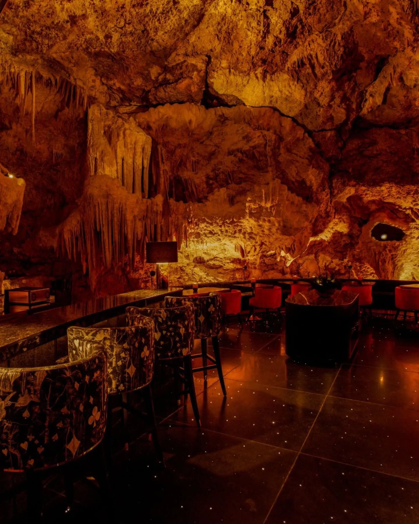 Déjeuner en sept services au The Cave Restaurant de Bali avec surclassement disponible au The Edge One Eighty Day Club