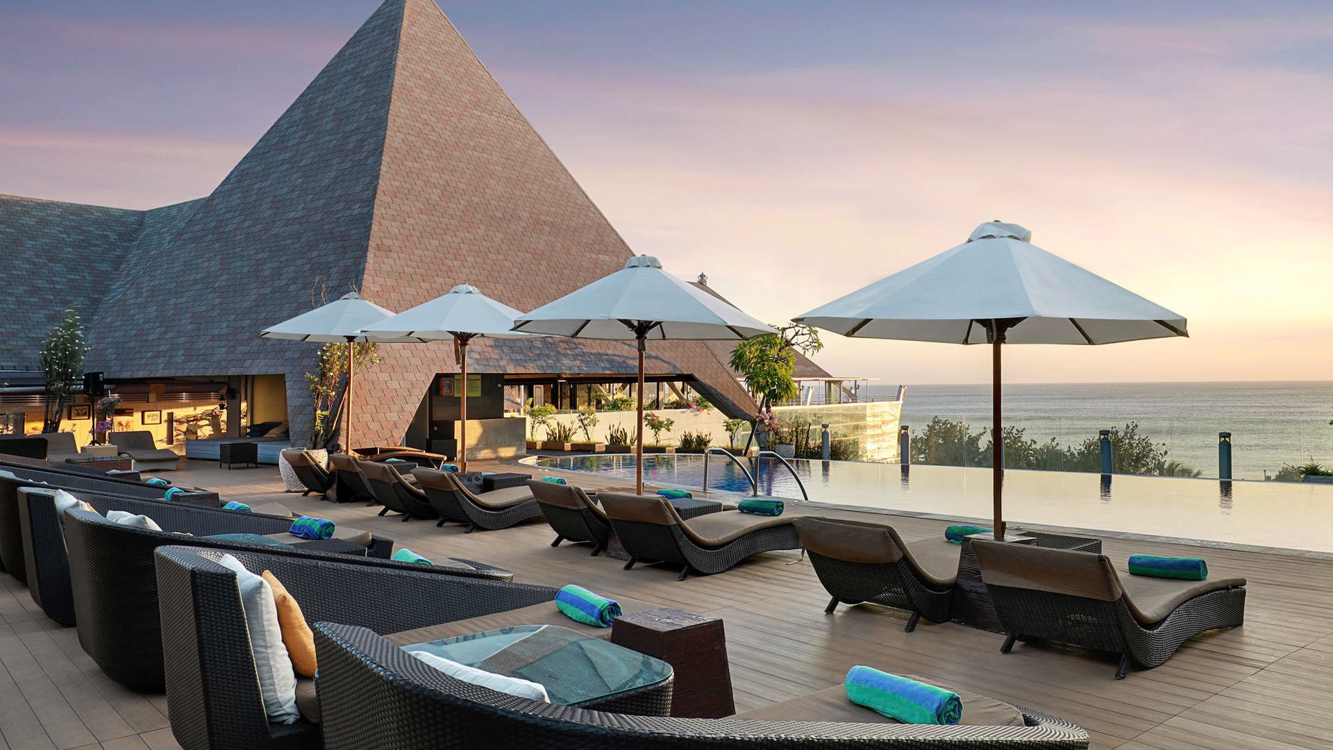 Kuta Beachfront Indulgence with Two Restaurants, Rooftop Pool & Bar