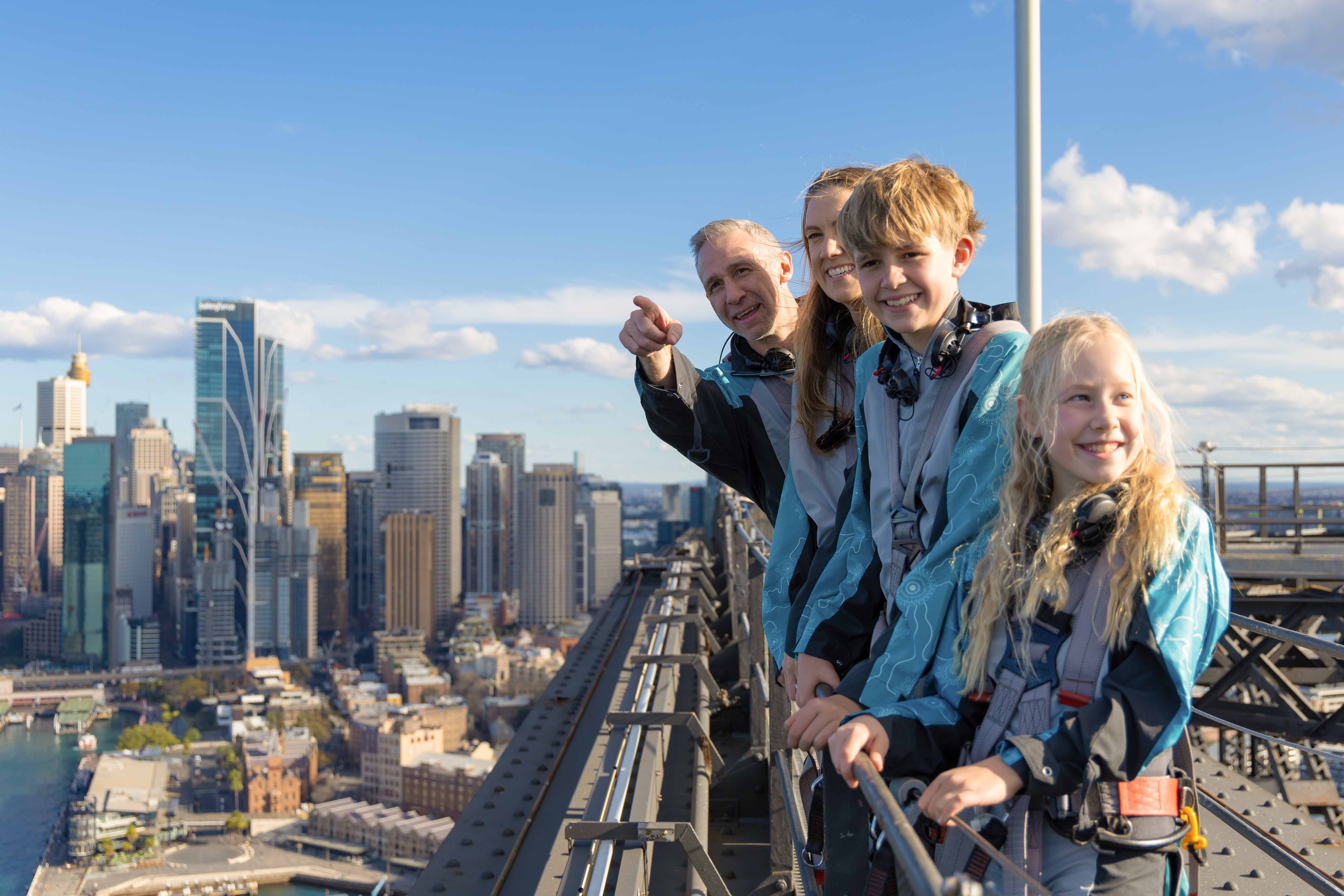 Sydney Harbour Bridge Summit Climb with Pub Lunch at The Rocks 8