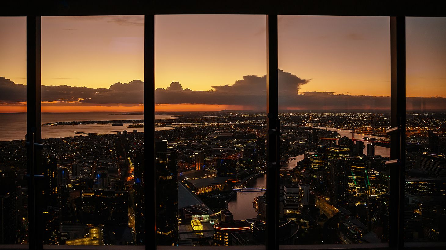 Three-Course Dinner at Eureka 89 Altitude Restaurant with Melbourne Skydeck Access and VR Experience 6