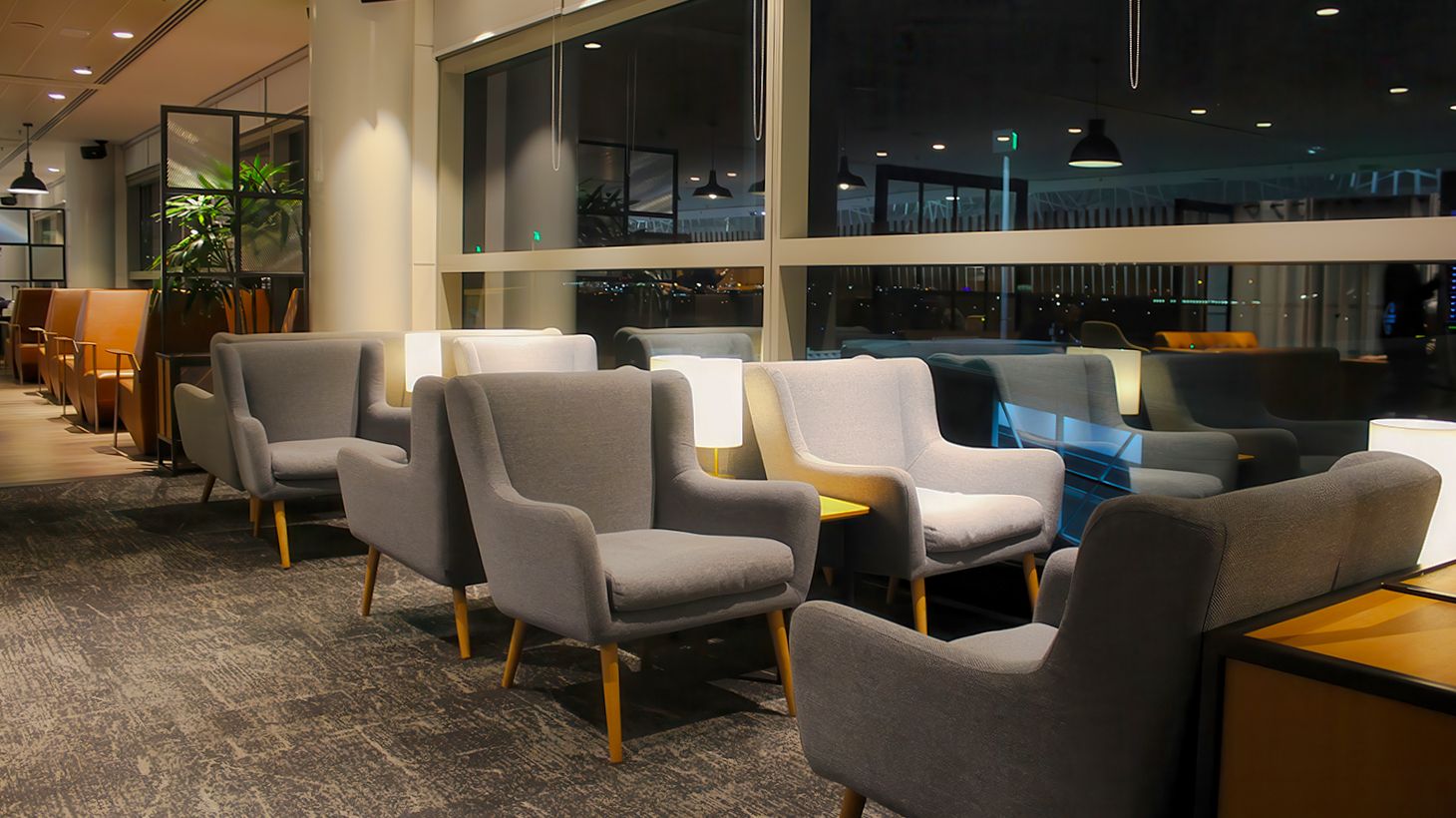 Brisbane Airport Plaza Premium Airport Lounge in International Departures 7