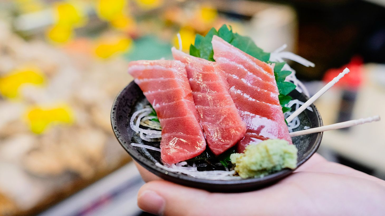Half-Day Tsukiji Fish Market Tour with Seafood Lunch & Tastings 4