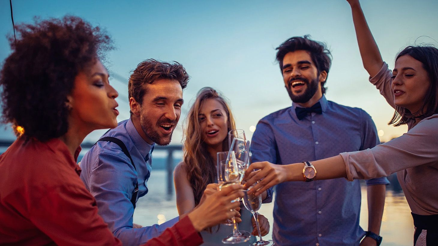 90-Minute Vivid Sydney Harbour Cruise with Welcome Drink 6