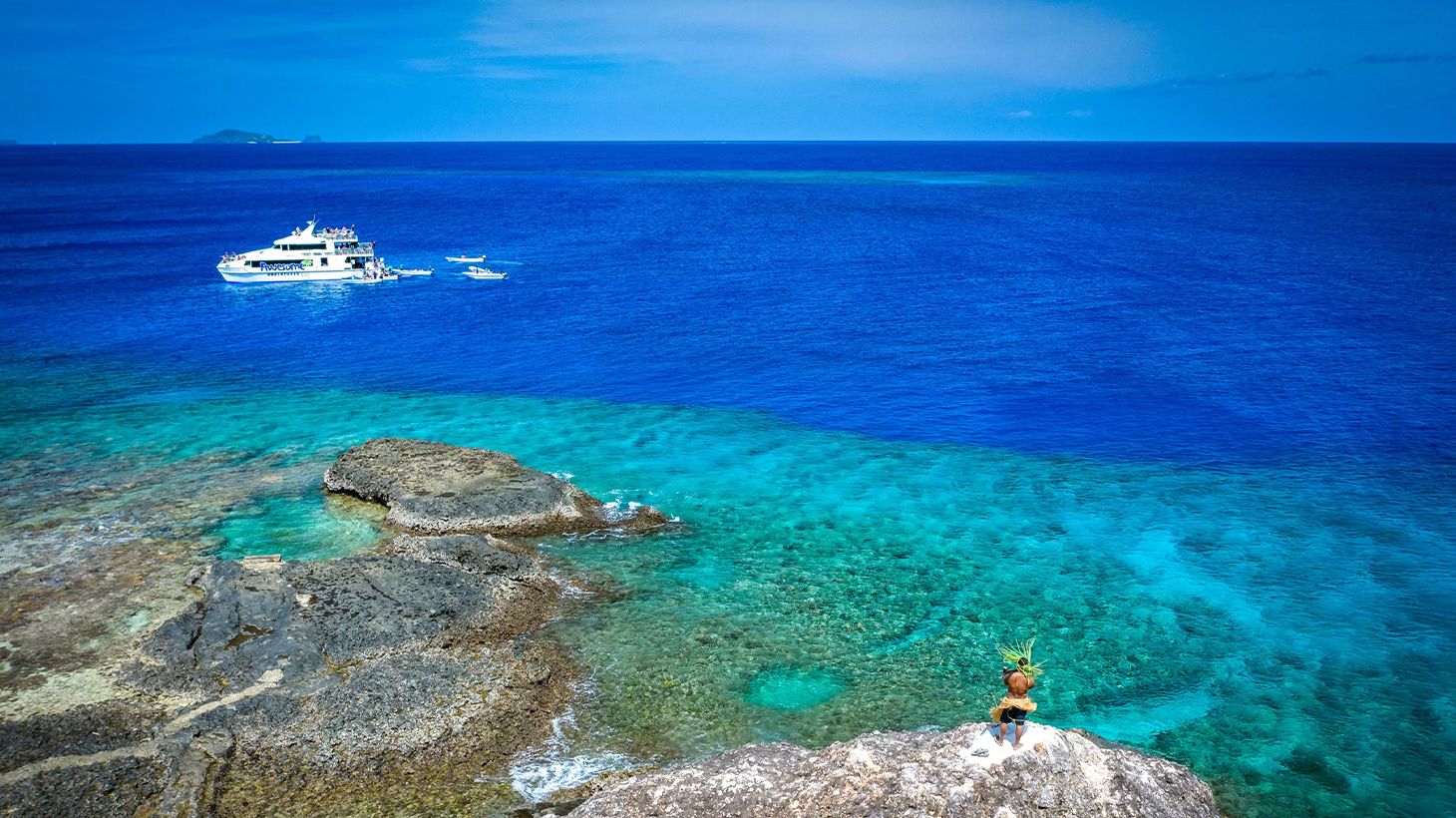 Full-Day Barefoot Kuata Island Resort Tour with Marine Biologist–Guided Snorkel, Lunch & Return Transfers