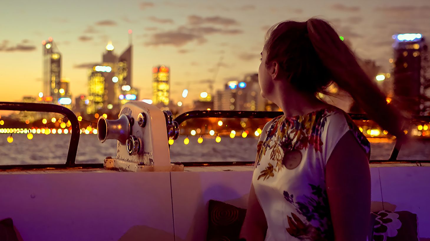 2.5-Hour Scenic Swan River Cruise with Buffet Dinner & Live Entertainment 5