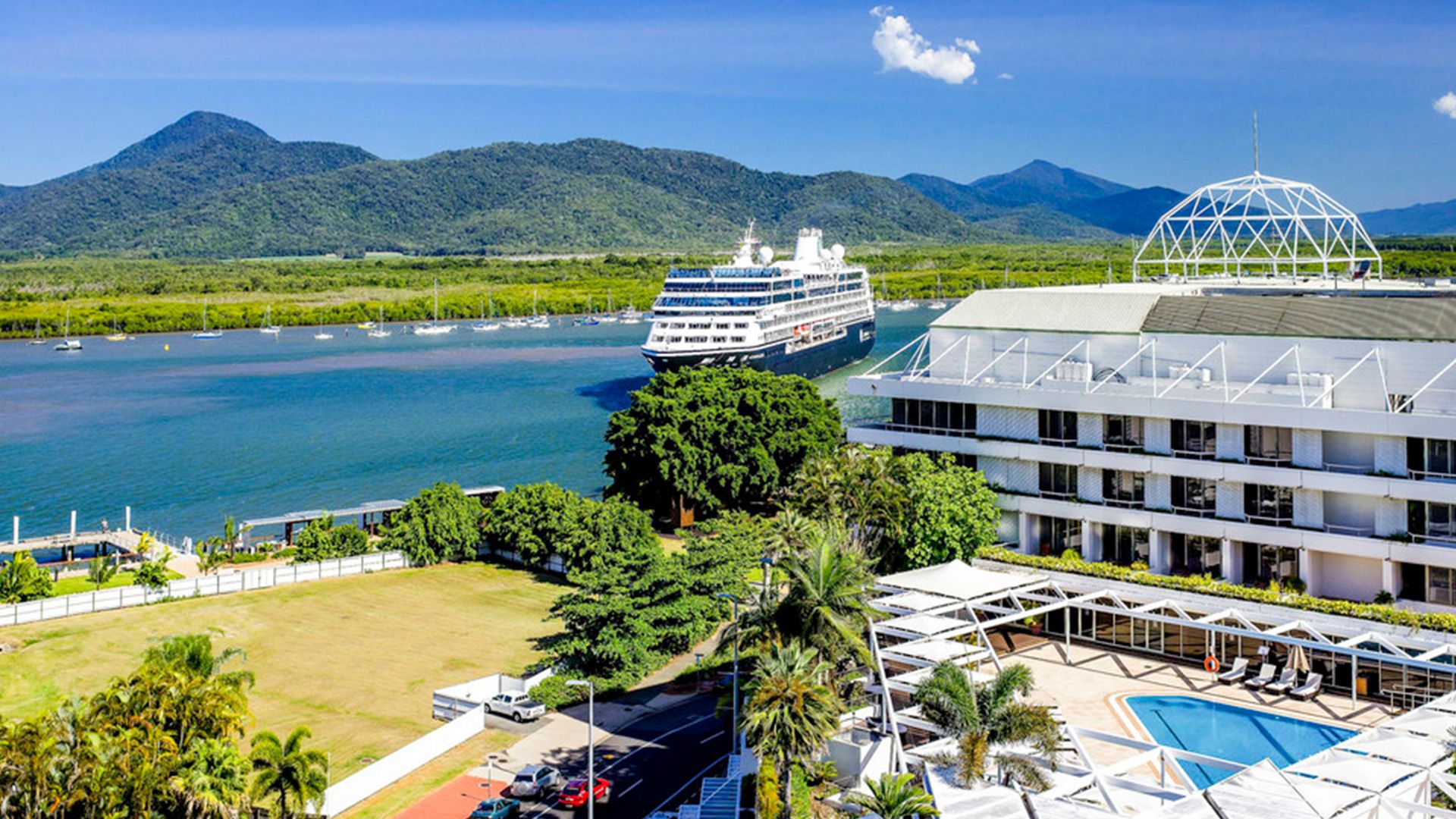 Pullman Cairns Escape Just Steps from Reef Fleet Terminal with Rooftop Pool & Four Dining Venues