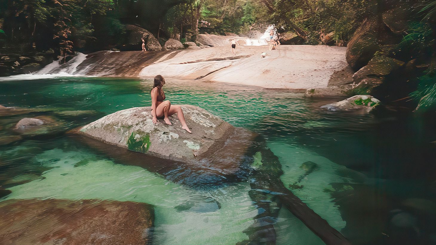 Full-Day Waterfalls Tour with Lunch, Snacks & Return Transfers 5