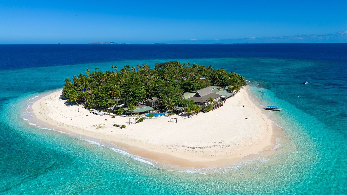 Full-Day Beachcomber Island Tour with Lunch, Snorkelling & Glass-Bottom Boat Cruising