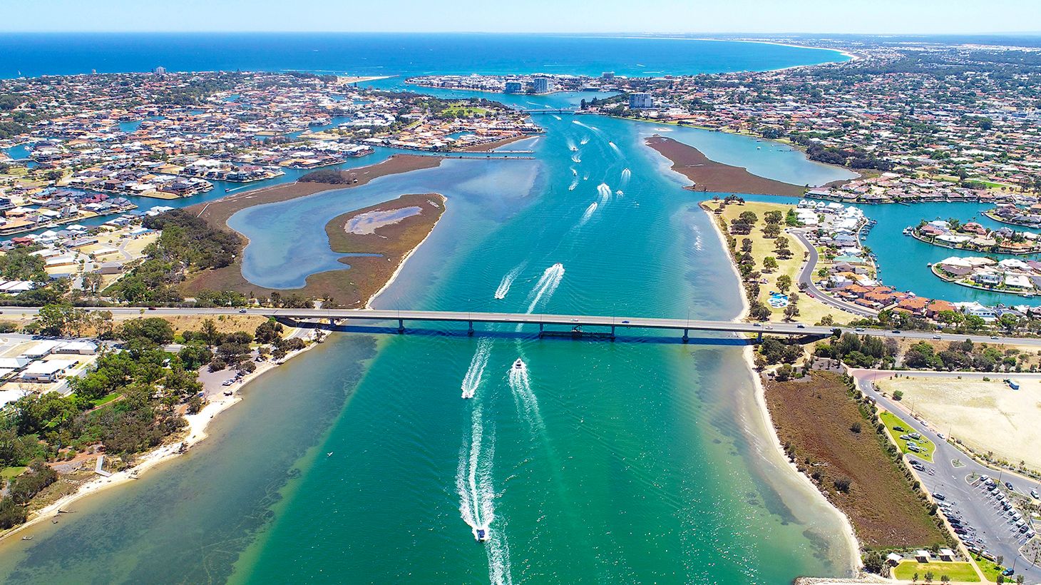 Mandurah Dolphin Cruise & Views Tour with Dolphin Guarantee 2