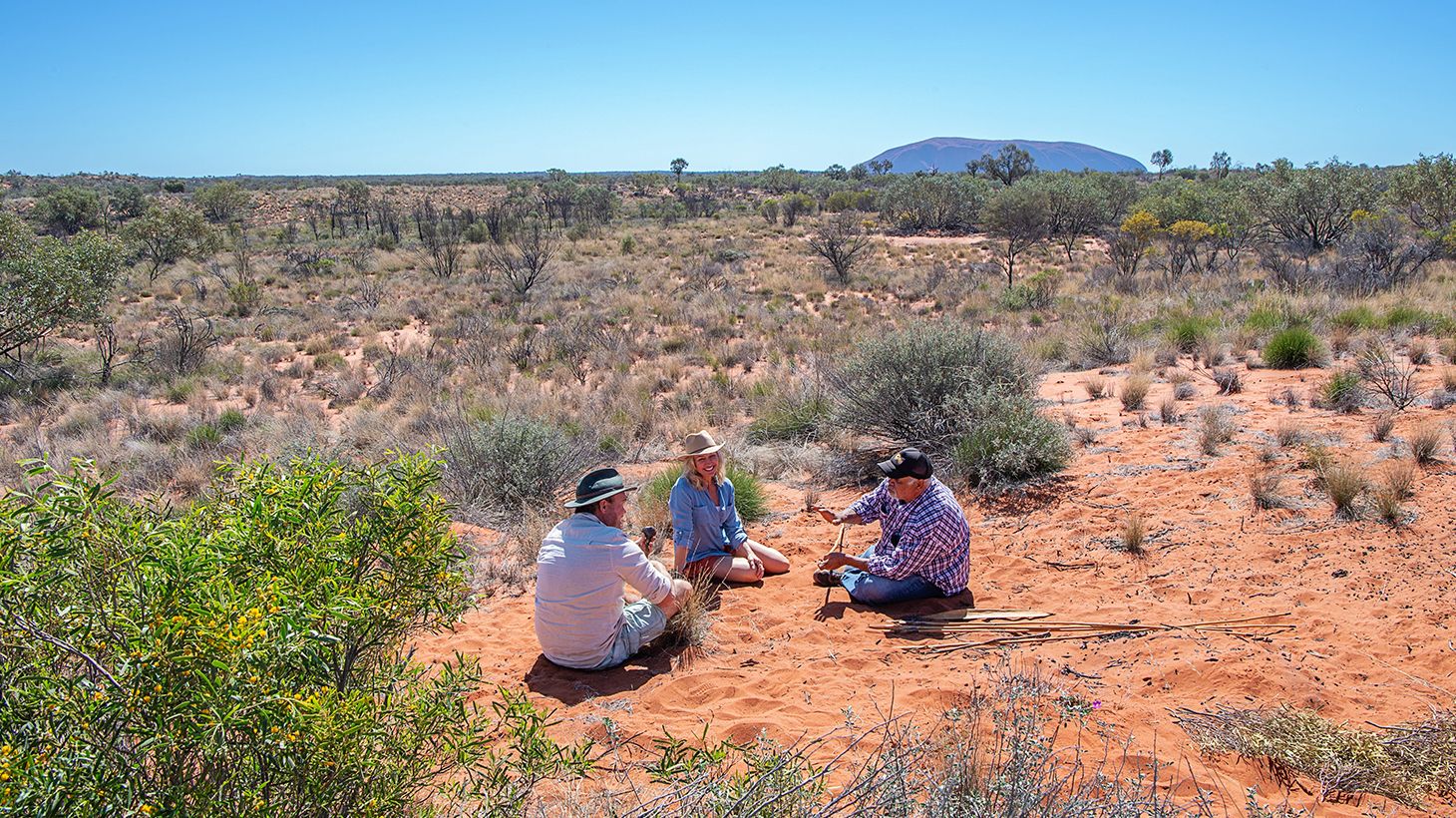 Uluru: Full-Day Authentic Aboriginal Uluru Patji 4WD Tour with Tea and Refreshments