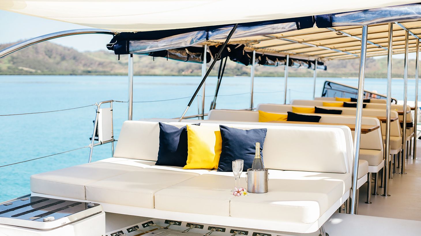 Full-Day South Sea Sailing Experience with Buffet Lunch, Welcome Cocktail & Return Transfers 8