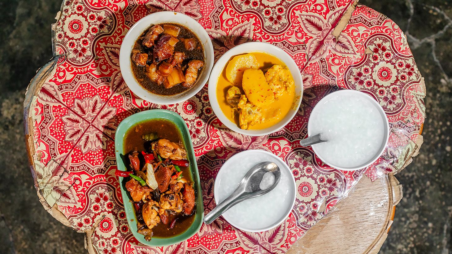 Adventurous Guided Four-Hour Food Tour of Phuket's Old Town with 15+ Tastings