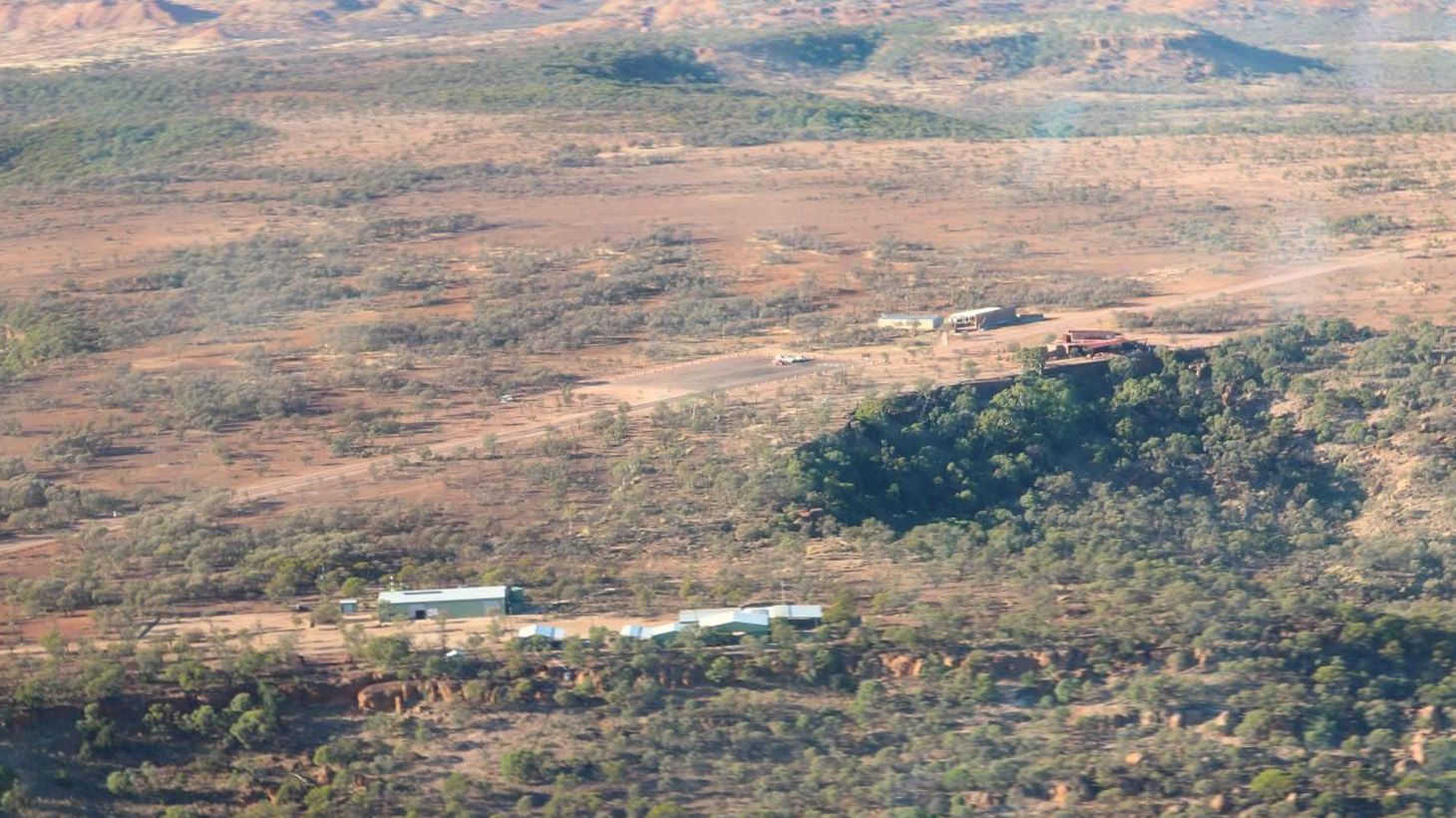 30-Minute Helicopter Ride and Half-Day Australian Age of Dinosaurs Museum Tour 1