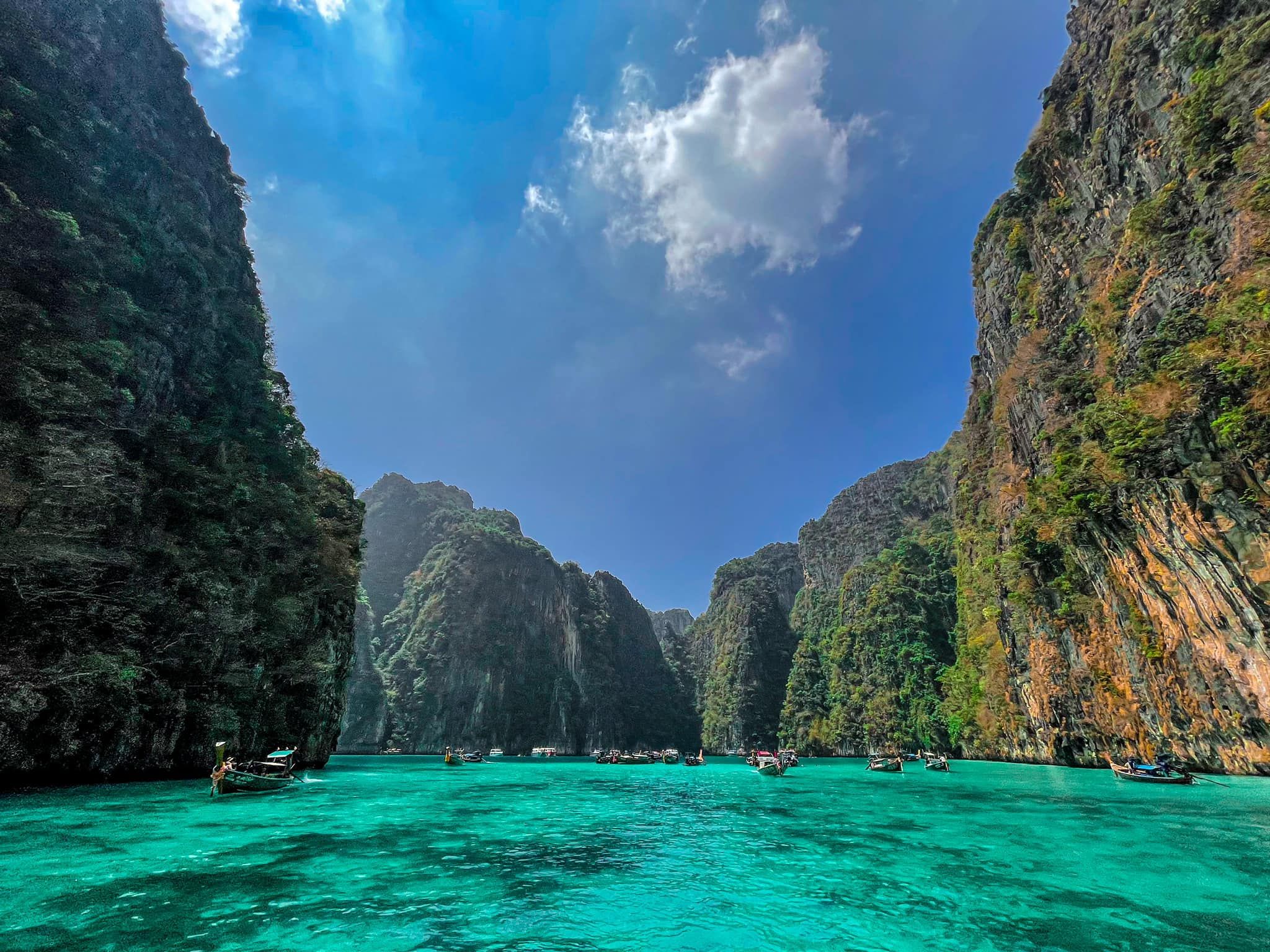 Full-day cruise to Phi Phi Islands, Krabi, with snorkeling