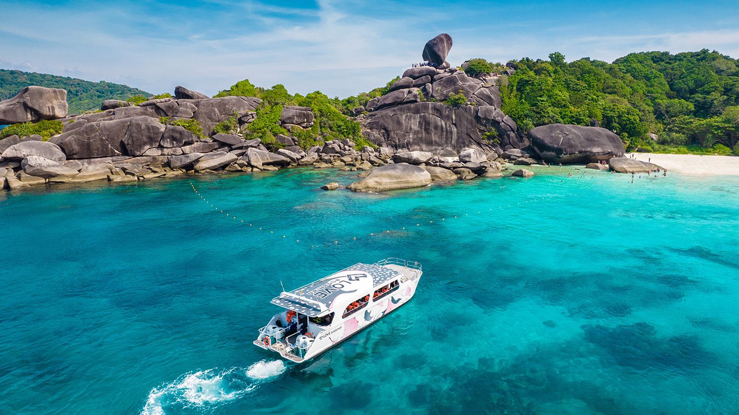Phuket: Full-Day Similan Islands Tour with Lunch, Snorkelling Equipment & High-Speed Catamaran Transfers