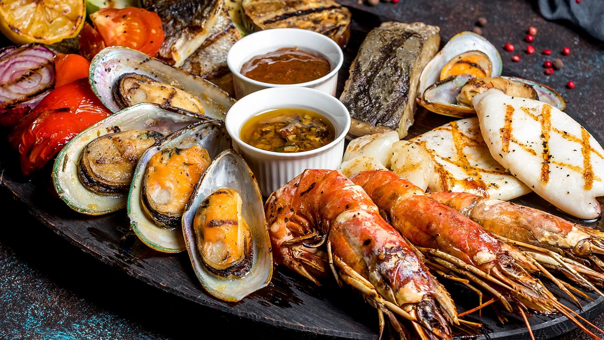 Fresh Seafood Platter to Share with Bottle of House Wine for Two in Scarborough