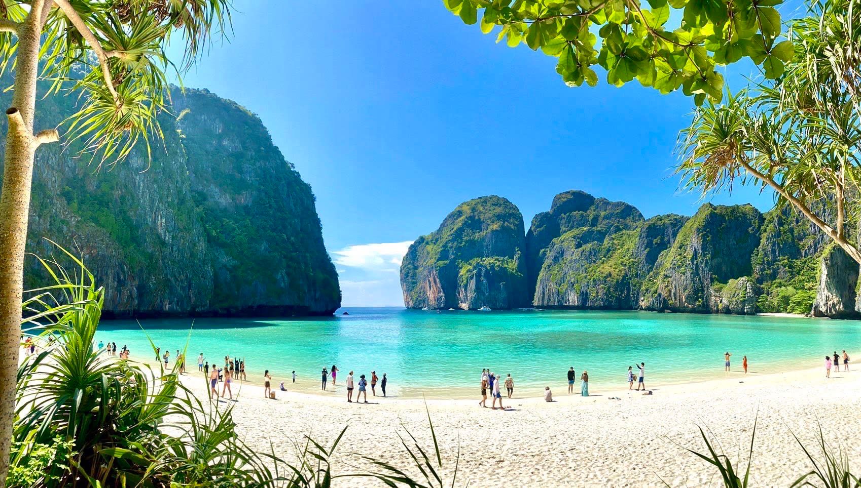 Phi Phi Islands Full-Day Snorkeling Tour with Sunset