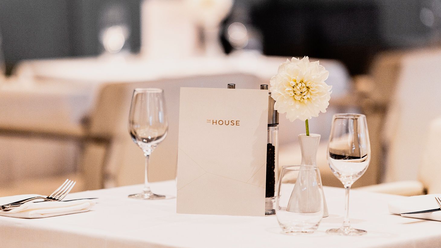 Eat, Drink & Relax Before Your Flight at The House Sydney International Airport Lounge