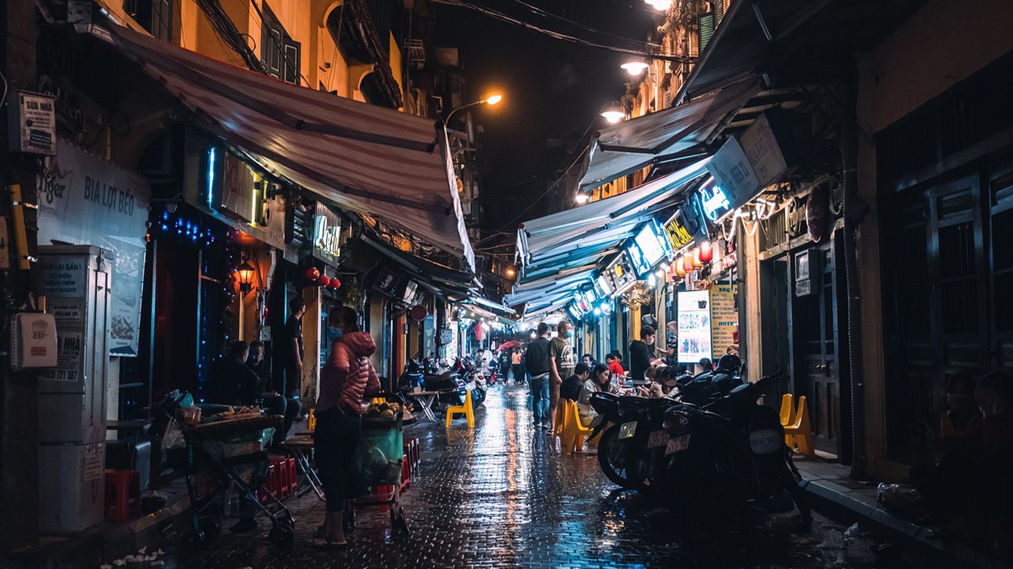 Private Three-Hour Hanoi Street Food Tour with Food Tastings & Hotel Transfers 8