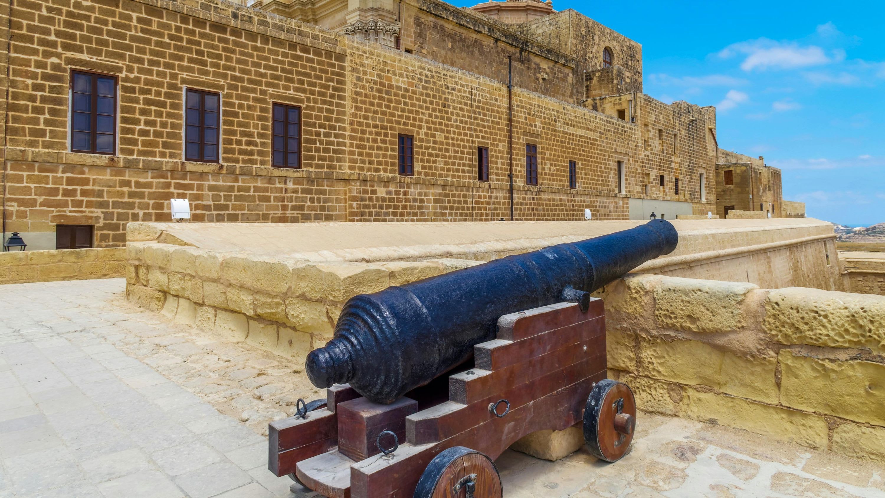 Gozo hop-on hop-off bus by City Sightseeing  5