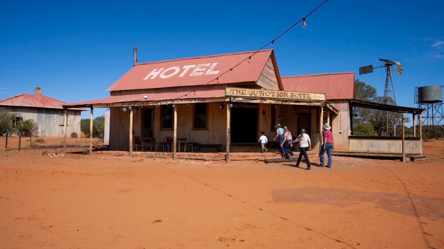 Half-Day Red Centre Journey Tour with Aboriginal Rock Carvings, Outback Station & Ghan Museum