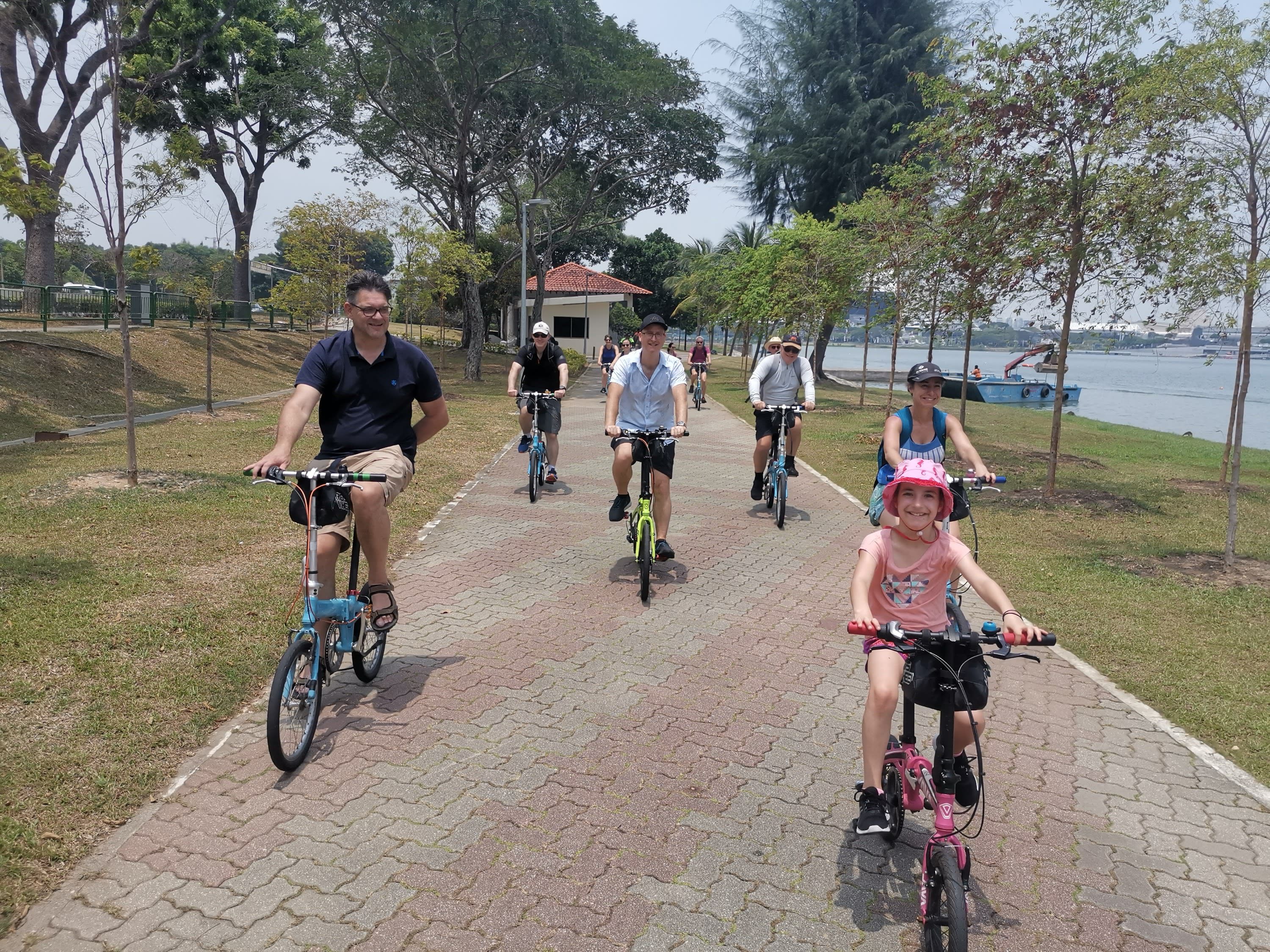 Singapore Historical Lion City Bike Tour