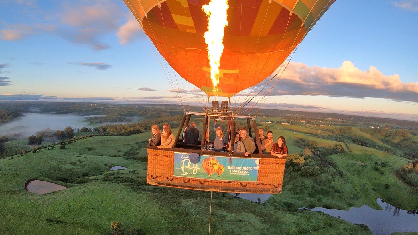 Scenic Sunrise Balloon Flight & Breakfast over Camden Valley 3