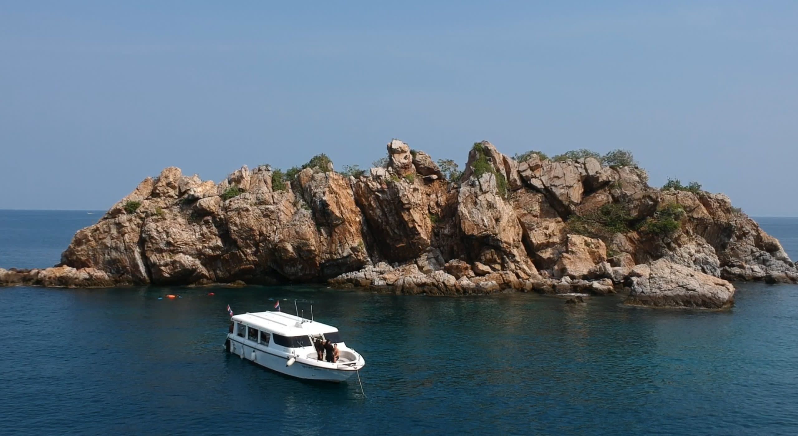 Pattaya Snorkel Adventure with PADI 5 Star dive center