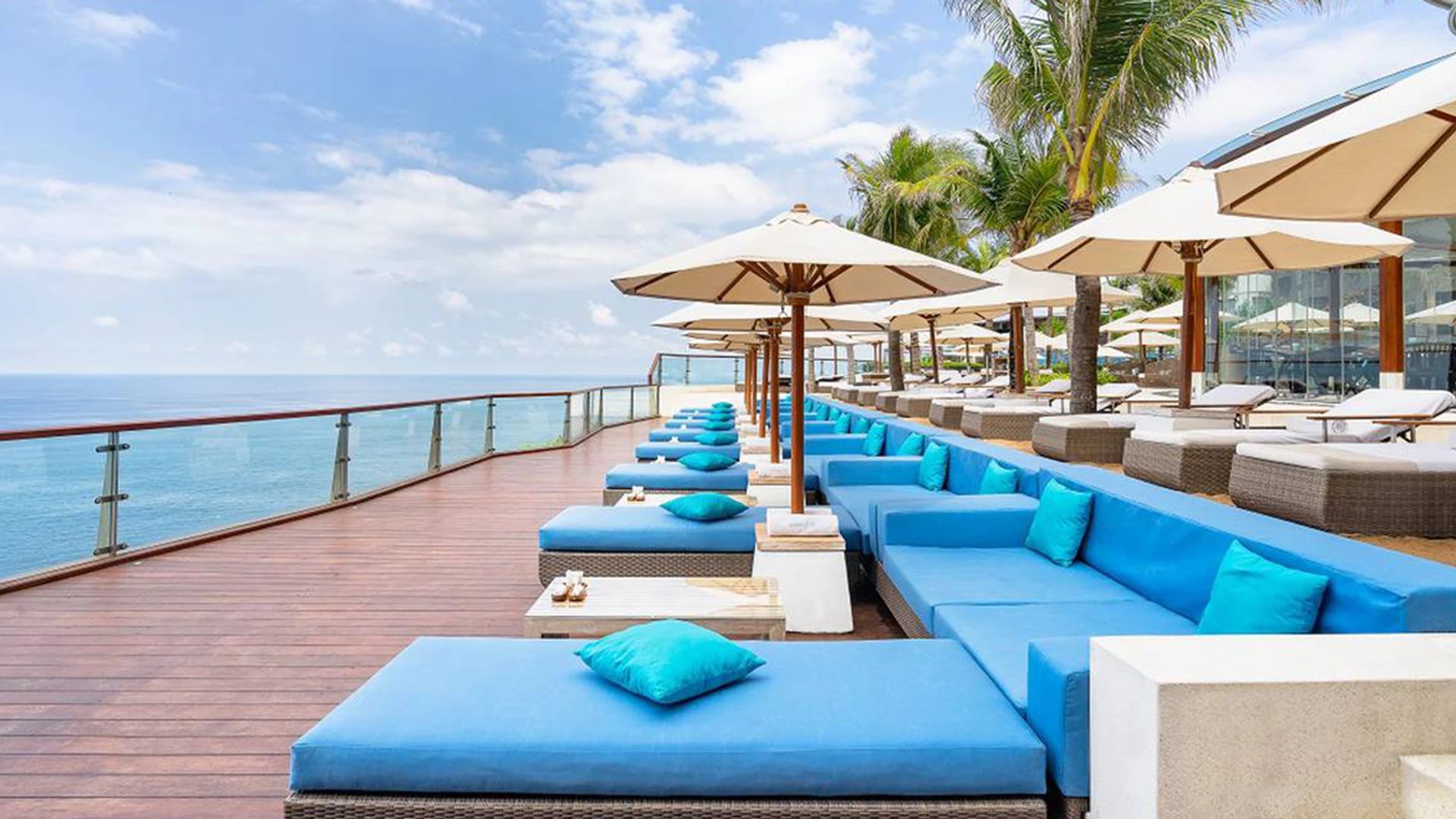Live Leisurely with a Pass to Five-Star Resort The Edge & OneEighty Day Club in Bali