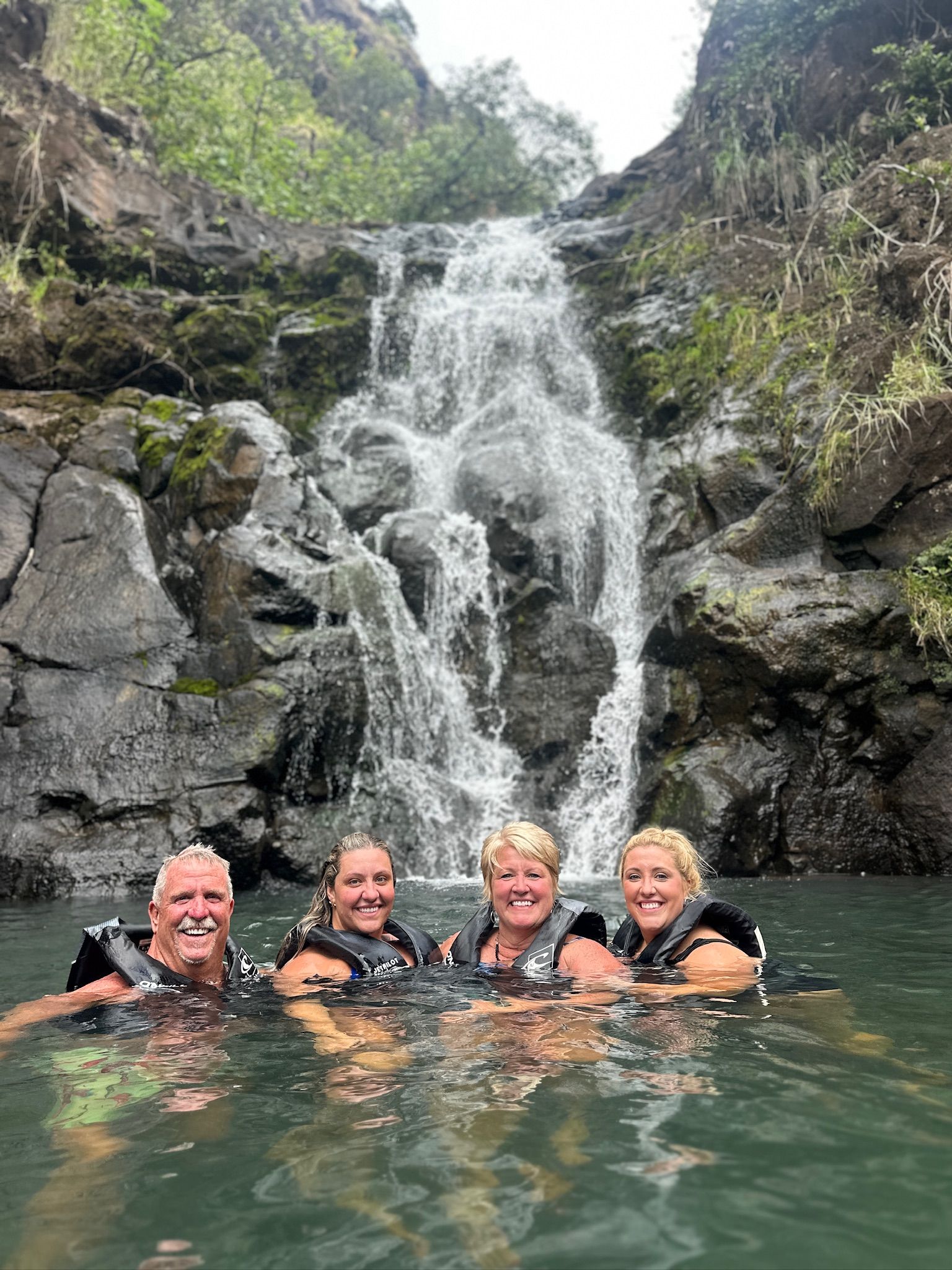 Oʻahu Full-Day Small-Group Island Tour with Waimea Falls