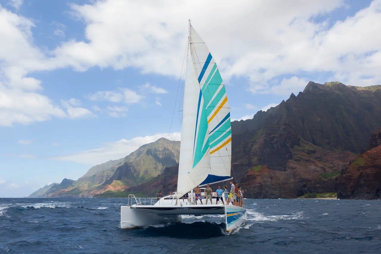 Napali-Dinner-Segeltörn bei Sonnenuntergang auf Kauai