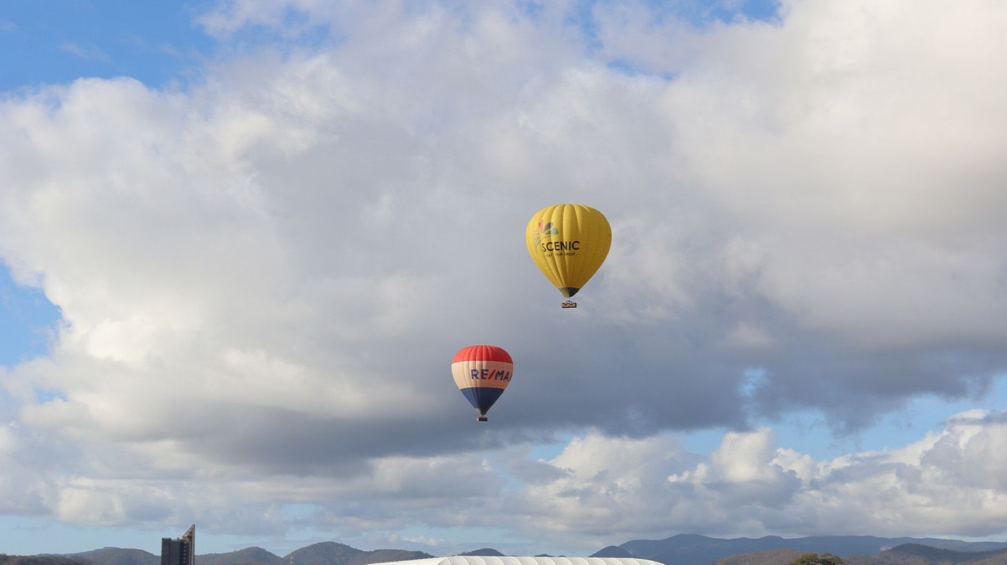 One-Hour Gold Coast Sunrise Hot Air Balloon Flight with Return Transfer & In-Flight Photography 4