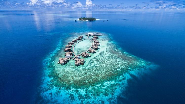 Legendary Luxury: 5 Things to Know About Raffles Maldives