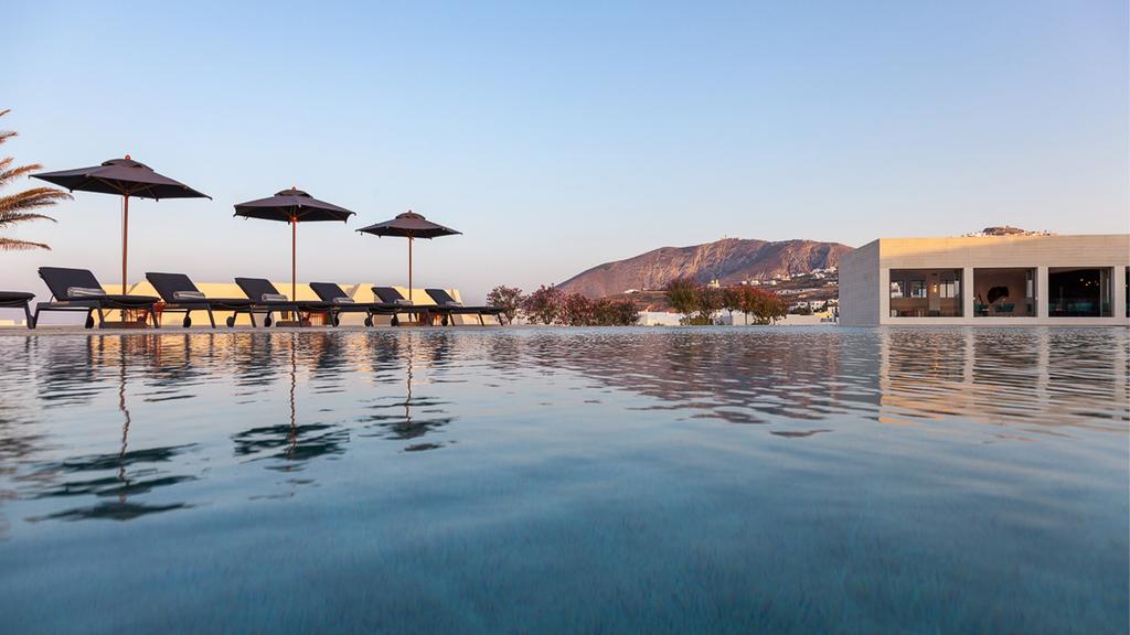Pool at NOŪS Santorini