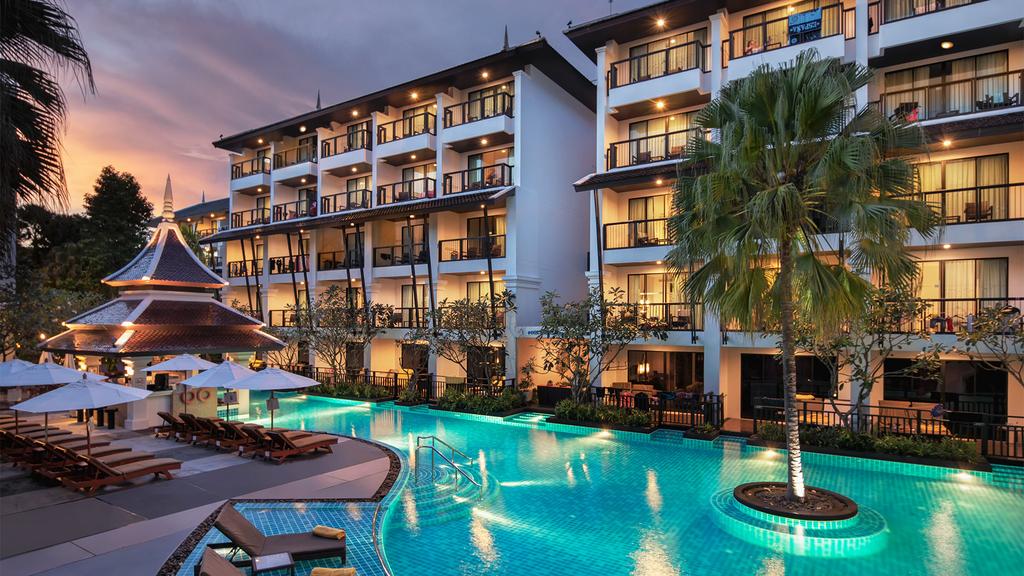Pool at Centara Anda Dhevi Resort & Spa Krabi
