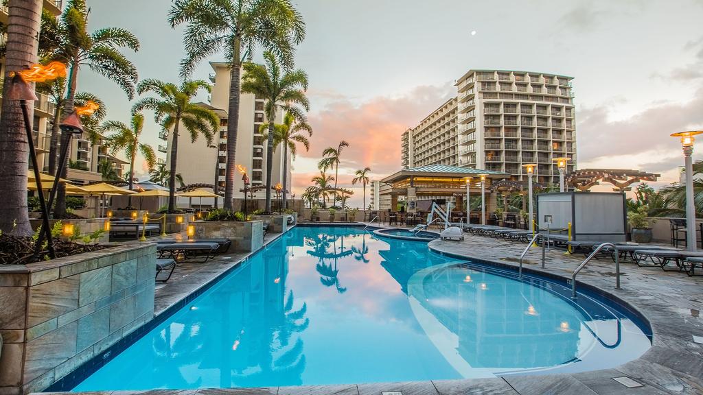 Pool at Embassy Suites by Hilton Waikiki Beach Walk