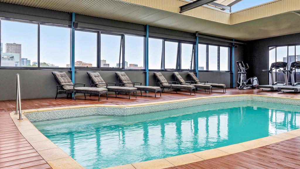 Pool at Mantra on Hay Perth