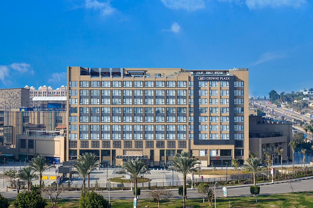 Crowne Plaza West Cairo Arkan hotel exterior view.