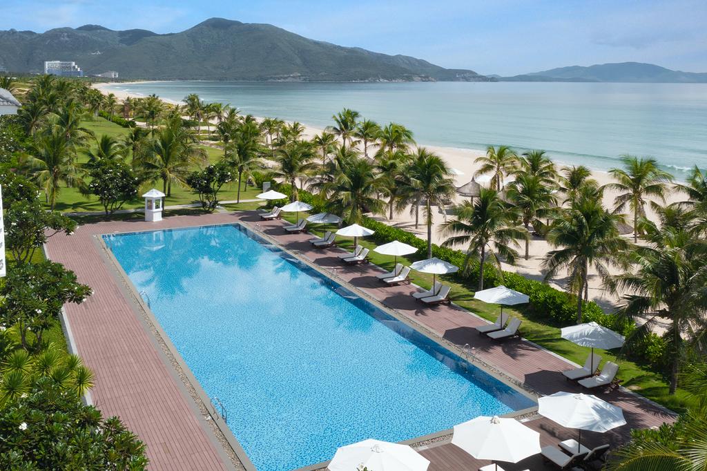 Pool at Meliá Vinpearl Cam Ranh