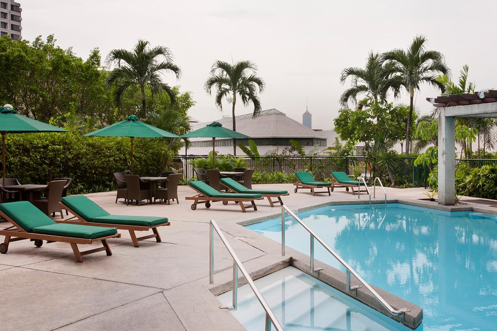 Outdoor pool area at Holiday Inn Manila Galleria in Pasig City.